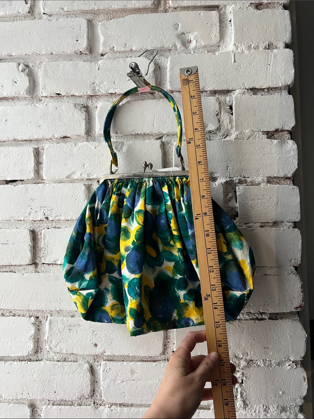 Vintage hand madeFloral Frame-Top Handbag in Green, Blue & Yellow - Picture 2 of 4